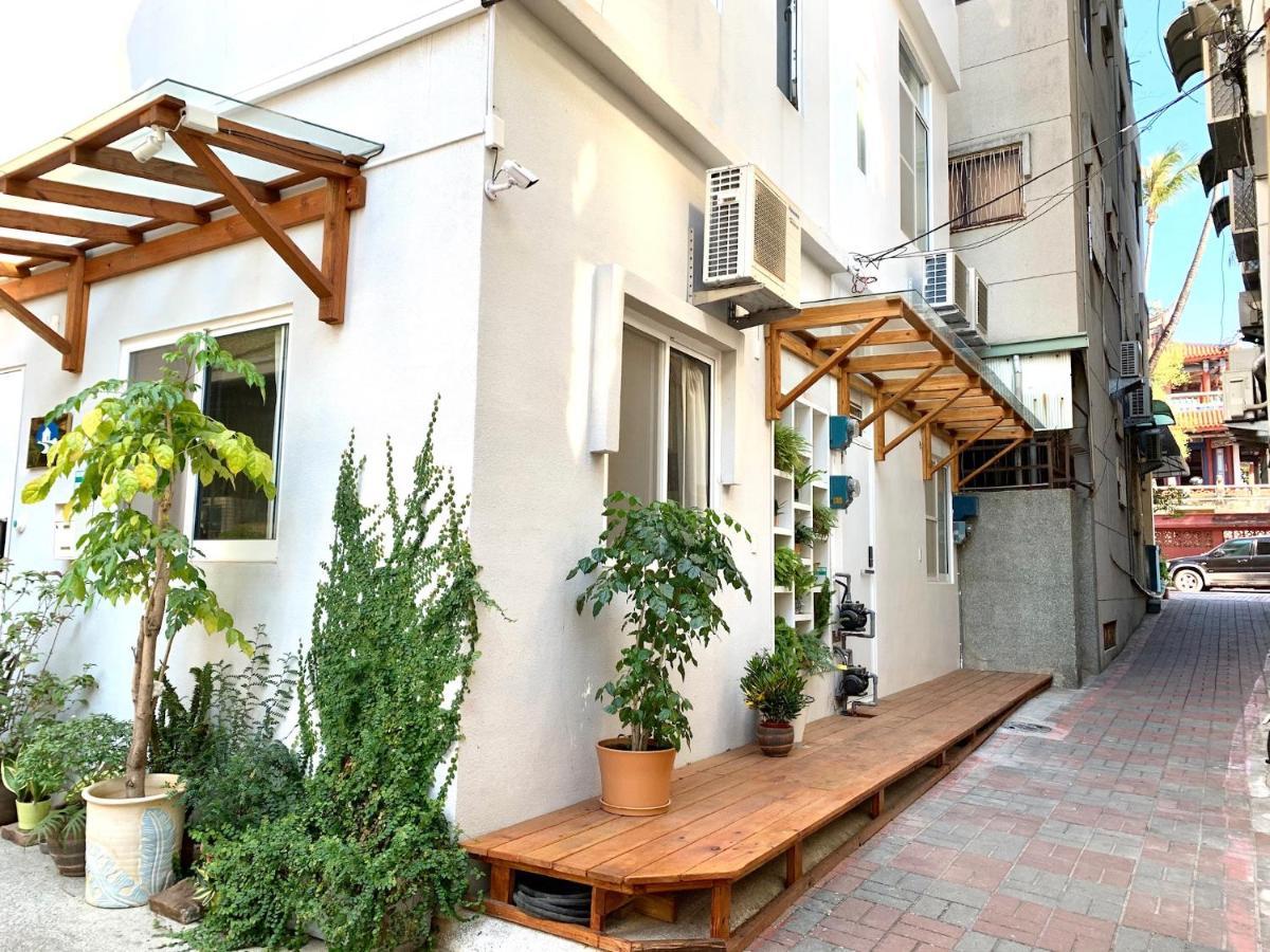 Appartement 小巷旺宅 X 旺福 à Tainan Extérieur photo